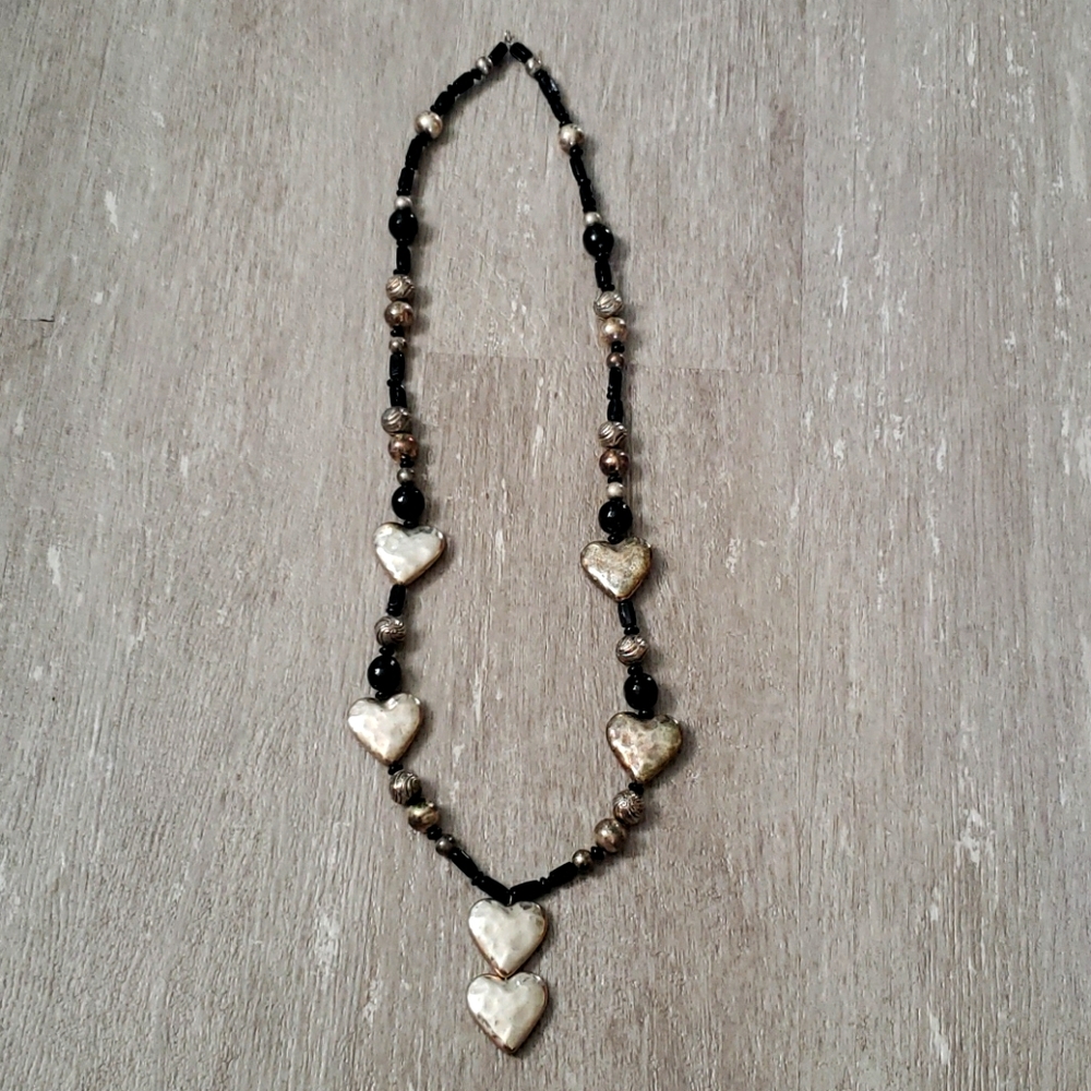 Vintage Black and Silvertone Heart Necklace 🖤